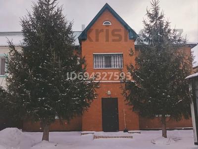 Отдельный дом · 8 комнат · 302 м² · 7 сот., мкр 12, 12 "Б"микр за 58.8 млн 〒 в Актобе