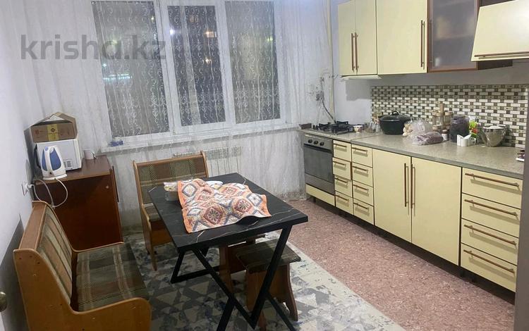 3-комнатная квартира · 90 м² · 1/10 этаж, мкр Шугыла 341/2 за 230 000 ₸ в Алматы, Наурызбайский р-н — фото 2
