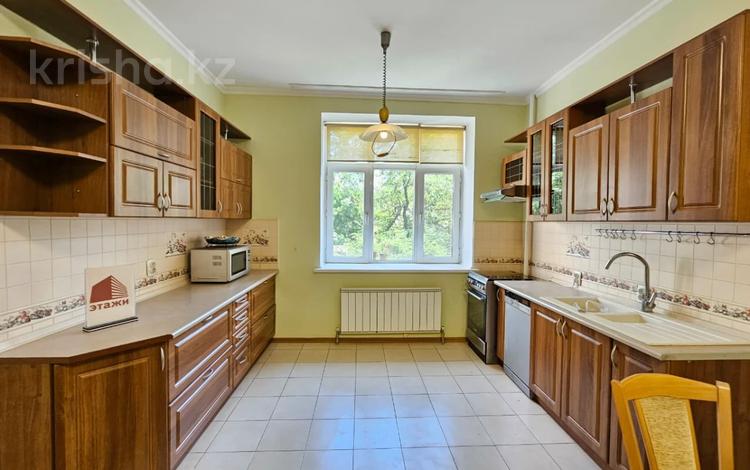 3-комнатная квартира · 130 м² · 2/13 этаж, Шевченко 164Г — Ауэзова за 105 млн 〒 в Алматы, Алмалинский р-н — фото 31