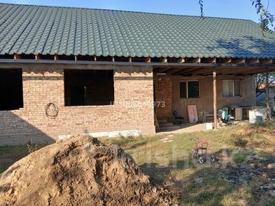 Отдельный дом · 5 комнат · 75 м² · 25 сот., мкр Улжан-1 60 — Школа 152 за 180 млн ₸ в Алматы, Алатауский р-н