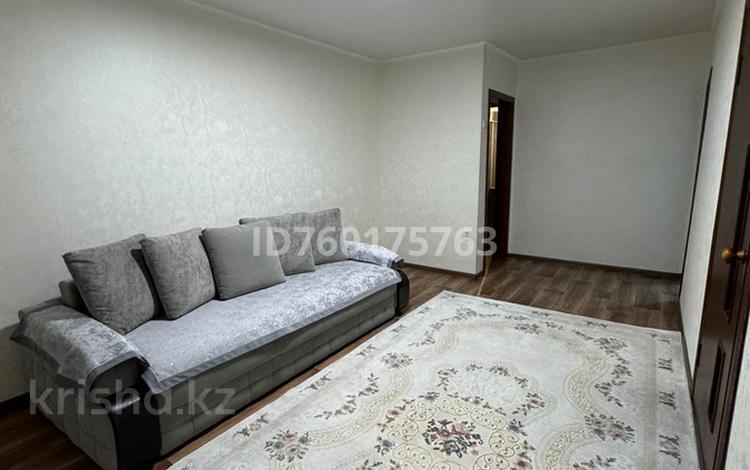 2-бөлмелі пәтер · 42 м² · 4/4 қабат, мкр Коктем-1 53, бағасы: 300 000 ₸ в Алматы, Бостандыкский р-н — фото 2