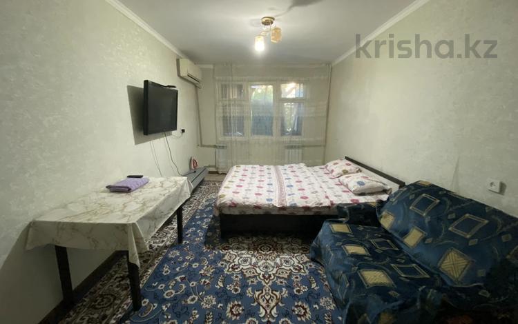 1-комнатная квартира, 32 м², 2/5 этаж посуточно, мкр Север 6А за 7 000 〒 в Шымкенте, Енбекшинский р-н — фото 6