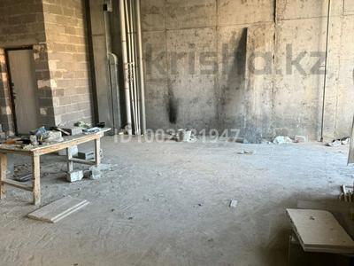 3-бөлмелі пәтер · 112 м² · 4/9 қабат, 28-й мкр 49 — Рядом находится школа, детсад, Абди через дорогу,,частная школа Сункар, бағасы: 35 млн ₸ в Актау