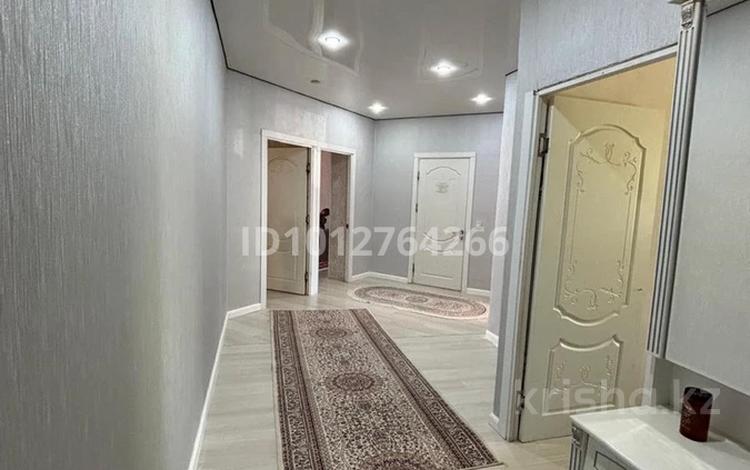 3-комнатная квартира · 90 м² · 1/5 этаж, 20-й мкр 33 — 5 подьезд за 25 млн ₸ в Актау — фото 2