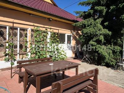 Отдельный дом · 4 комнаты · 141 м², Кекилбаева — Ул.Кекилбаева угол ул. Торайгырова за 800 000 〒 в Алматы, Бостандыкский р-н