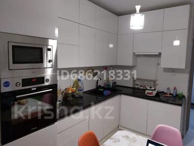 2-бөлмелі пәтер, 60 м², 10/12 қабат, Кошкарбаева 1140, бағасы: 27 млн 〒 в Алматы, Медеуский р-н