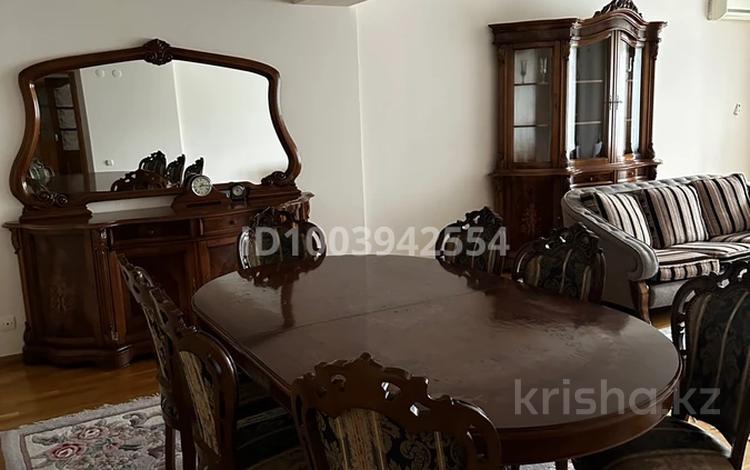 4-комнатная квартира · 150 м² · 3/9 этаж, Самал 3 21 за 800 000 ₸ в Алматы, Медеуский р-н — фото 2