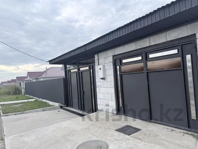 Отдельный дом · 4 комнаты · 101.2 м² · 9.9 сот., 28 микрорайон за 33.5 млн ₸ в Усть-Каменогорске