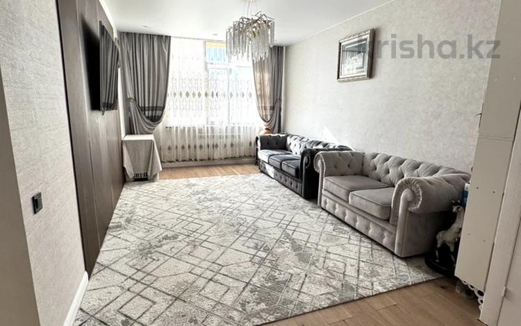 5-комнатная квартира · 191.2 м² · 7/8 этаж, Аныракай 1а за 63 млн ₸ в Астане, Есильский р-н — фото 2
