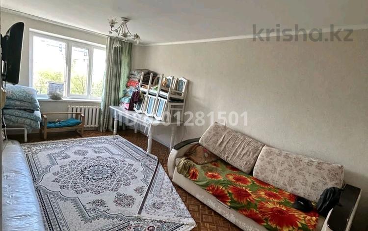 2-бөлмелі пәтер · 54 м² · 3/5 қабат, мкр Кунаева 21 — Абулхайрхана Толеби, бағасы: 20 млн ₸ в Уральске — фото 2