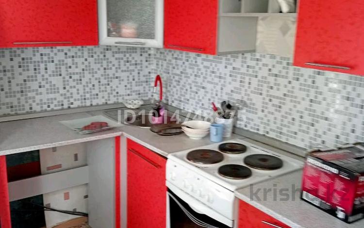 3-бөлмелі пәтер · 60 м² · 3/5 қабат, Бауыржан Момышулы 19, бағасы: 13 млн ₸ в Аксу — фото 4