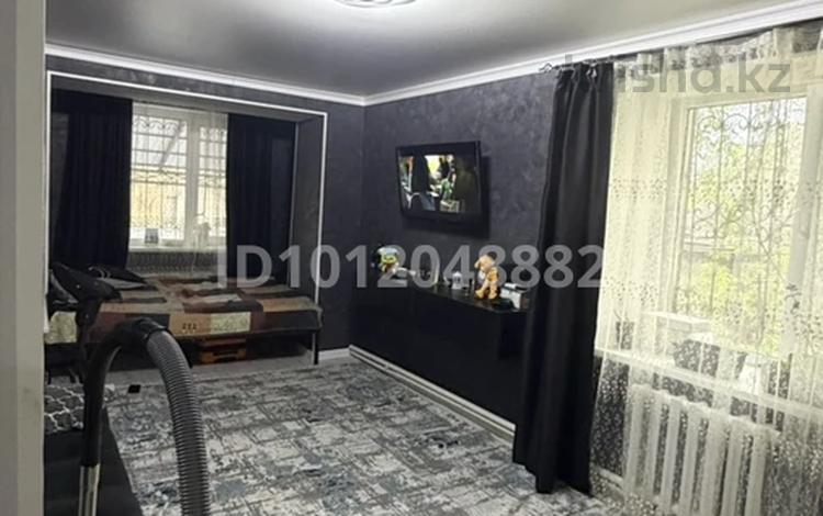 1-комнатная квартира · 45.1 м² · 1/2 этаж, ул. Абая 7 за 9.5 млн ₸ в Актобе, жилой массив Жилянка — фото 2