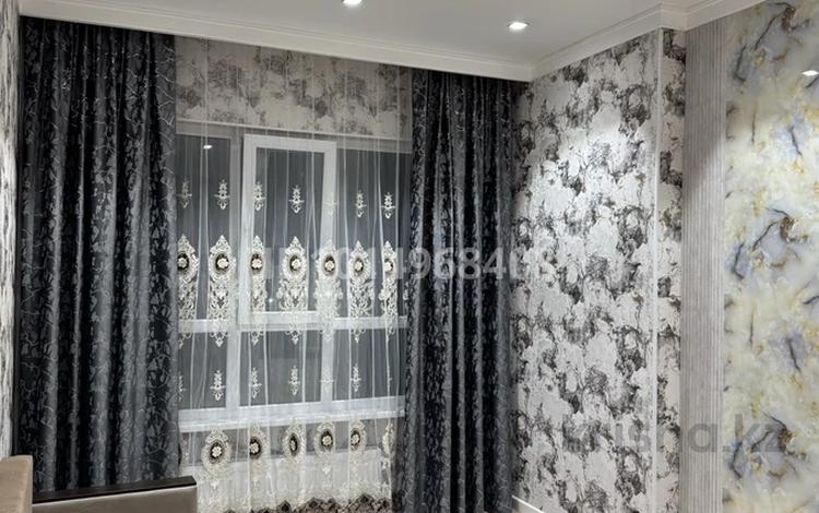 2-комнатная квартира · 46 м² · 5/12 этаж, мкр Акбулак, Момышулы 100 за 250 000 ₸ в Алматы, Алатауский р-н — фото 2