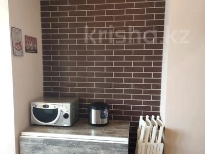 3-бөлмелі пәтер · 86 м² · 8/9 қабат, Жетісу-2 ш/а., бағасы: 49 млн ₸ в Алматы, Ауэзовский р-н