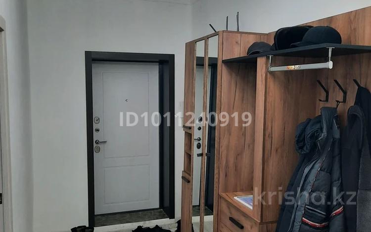 2-бөлмелі пәтер · 64 м² · 2/5 қабат, 10 мкр 22, бағасы: 30 млн ₸ в Балхаше — фото 2