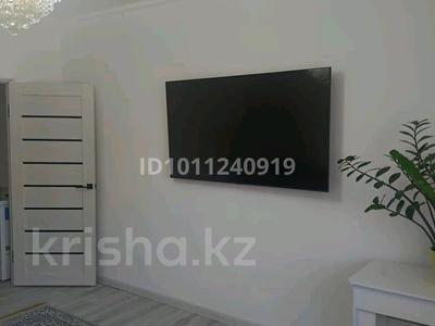 2-комнатная квартира · 64 м² · 2/5 этаж, 10 мкр 22 за 30 млн ₸ в Балхаше