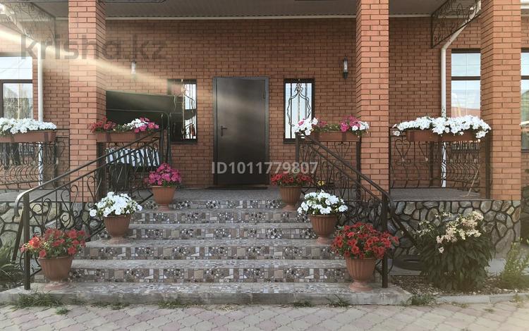 Отдельный дом · 7 комнат · 240 м² · 18 сот., Сарайшык 8 Б — Детсад «Айналайн»/ ост. Райгаз за 78 млн ₸ в Актобе, жилой массив Заречный-4 — фото 25