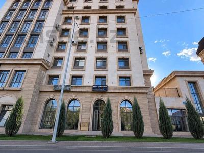 4-комнатная квартира · 190 м² · 3/8 этаж, Кыз Жибек 36 за 200 млн ₸ в Астане, Нура р-н