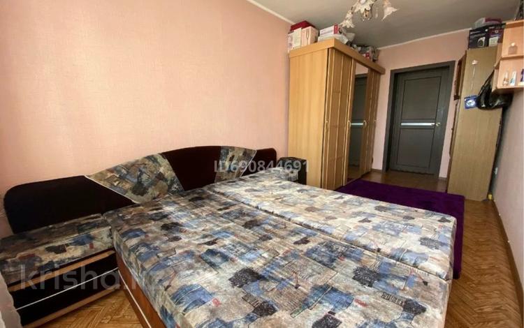 3-комнатная квартира · 57 м² · 5/5 этаж, мкр Михайловка , Крылова 11 за 25 млн ₸ в Караганде, Казыбек би р-н — фото 14