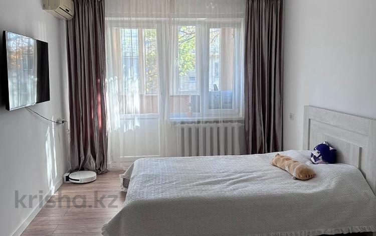 1-комнатная квартира · 33 м² · 3/4 этаж, мкр №8 14 за 23 млн ₸ в Алматы, Ауэзовский р-н — фото 7