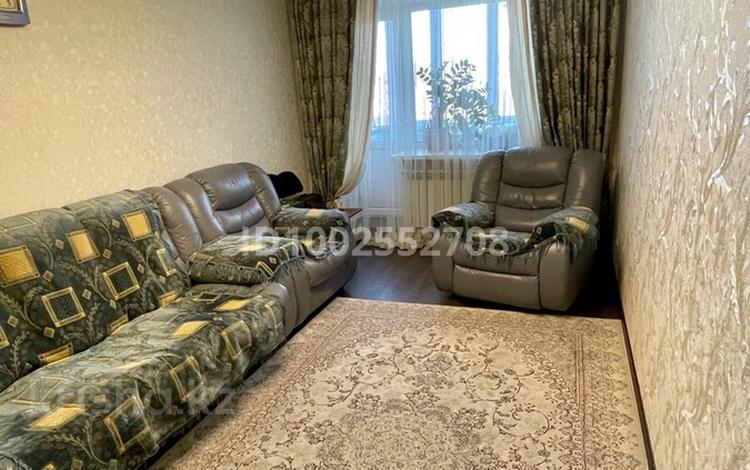 3-комнатная квартира · 60 м² · 4/5 этаж, мкр Михайловка , Крылова за 27.5 млн ₸ в Караганде, Казыбек би р-н — фото 2