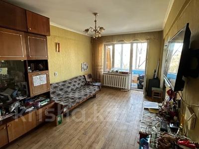 2-комнатная квартира · 52.1 м² · 3/5 этаж, Ауэзова 27 за 15 млн 〒 в Семее