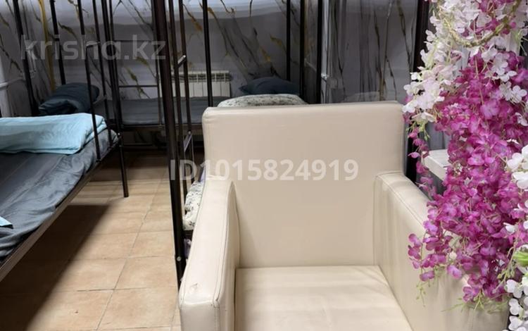 1 бөлме · 40 м², Өжет ш/а., Мкр Ожет, Тауасарова 34, бағасы: 1 500 ₸ в Алматы, Алатауский р-н — фото 2