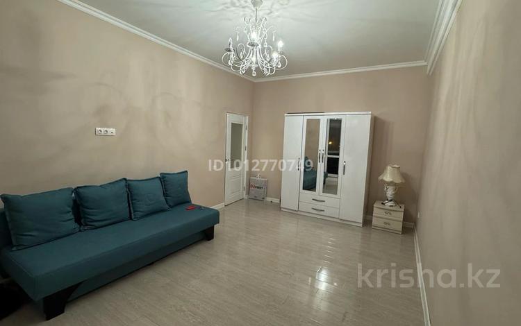 3-комнатная квартира · 103 м² · 2/9 этаж, Валиханова 13 за 55 млн ₸ в Атырау — фото 2