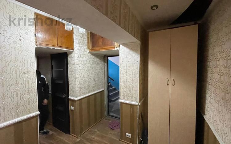 3-комнатная квартира, 75 м², 2/5 этаж помесячно, Каратал 54 за 120 000 〒 в Талдыкоргане, Каратал — фото 2