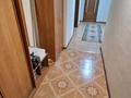 3-бөлмелі пәтер · 100 м² · 3/10 қабат, мкр 11 11 — Во дворе 9 школы поликлиника Шипагер дом кирп 2008г, бағасы: 250 000 ₸ в Актобе — фото 5