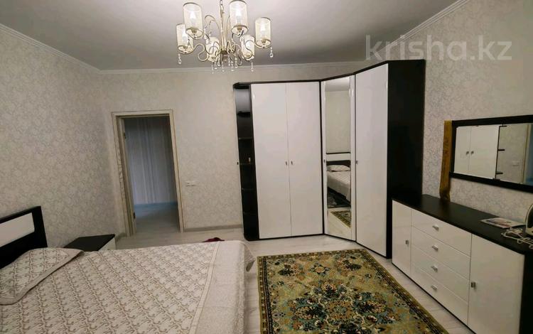 2-комнатная квартира · 80 м² · 3/5 этаж, мкр. Алтын орда 9/3 за 230 000 〒 в Актобе — фото 2