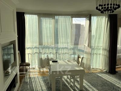 2-комнатная квартира, 78 м² помесячно, Достык 162 за 500 000 〒 в Алматы, Медеуский р-н