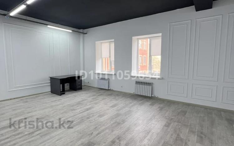 Кеңселер · 50 м², бағасы: 250 000 ₸ в Атырау, мкр Ардагер — фото 2