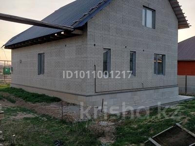 Жеке үй · 4 бөлме · 125 м² · 6 жүзд., ХанТау 79 — Возле школы, бағасы: 35 млн ₸ в Талдыбулаке