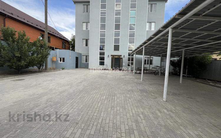 3-комнатная квартира · 128 м² · 4/4 этаж, мкр Сары Арка, Крупская 44 — Крупская 44, возле городского акимата за 350 000 ₸ в Атырау — фото 2