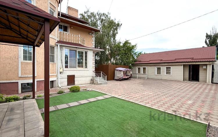 Жеке үй · 7 бөлме · 325 м² · 3 жүзд., Севастопольская 22а, бағасы: 115 млн ₸ в Алматы, Жетысуский р-н — фото 72
