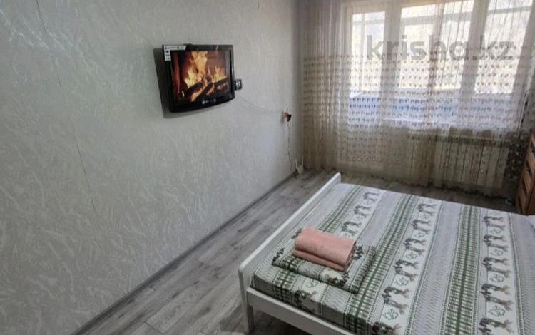 1-комнатная квартира · 35 м² · 2/5 этаж, Есет батыра — Сзади торгового дома Жанар. ост.Жанар за 8 000 ₸ в Актобе — фото 33