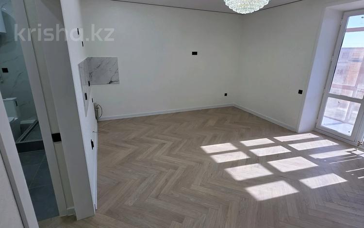 1-бөлмелі пәтер · 33 м² · 3 қабат, Ауэзова 78, бағасы: 14.9 млн 〒 в Щучинске — фото 2