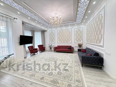 Жеке үй · 4 бөлме · 215 м² · 8 жүзд., М. Шамкена, бағасы: 125 млн ₸ в Атырау