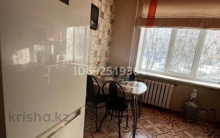3-бөлмелі пәтер · 83 м² · 1/5 қабат, 5-ші шағым аудан 8, бағасы: 230 000 ₸ в Костанае, 5-й микрорайон — фото 2