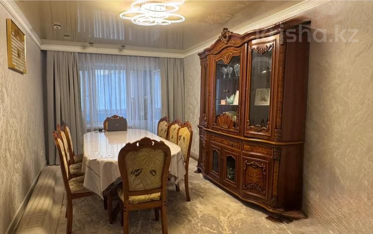 3-комнатная квартира · 63.7 м² · 4/5 этаж, мкр Юго-Восток, Язева — магазин Корзина за 25.5 млн ₸ в Караганде, Казыбек би р-н — фото 5
