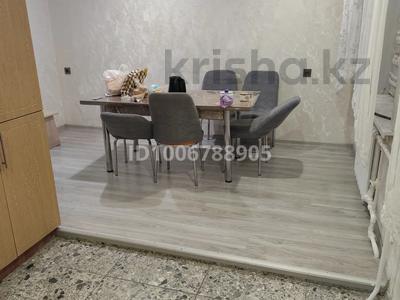 5-комнатная квартира · 100 м² · 4/5 этаж, Бауыржан Момышулы — Возле 10 школы, рядом магазин Смолл за 32 млн 〒 в Экибастузе