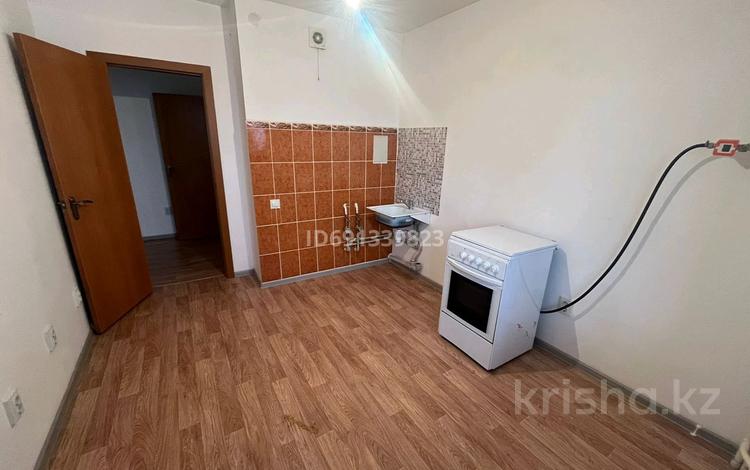 1-комнатная квартира, 40 м², 1/9 этаж, 6 мкр 43