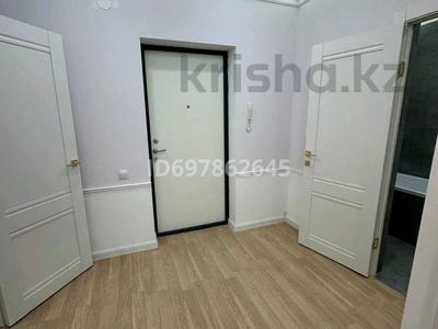 1-бөлмелі пәтер, 50 м², 9/9 қабат, мкр. Алтын орда, Мкрн Батыс 2 — Школа Смарт Білім, бағасы: 16 млн 〒 в Актобе, мкр. Алтын орда