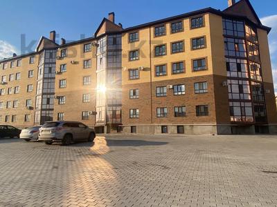 3-комнатная квартира, 110 м², 1/5 этаж, Светлая за 26.7 млн 〒 в Уральске