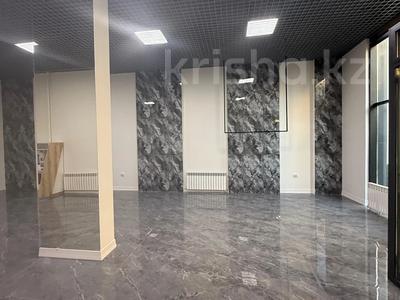 Свободное назначение, офисы, магазины и бутики, общепит, салоны красоты, бани, гостиницы и зоны отдыха, медцентры и аптеки, образование, развлечения · 89.6 м² за 108 млн ₸ в Астане, Нура р-н