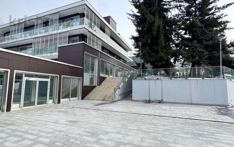 4-бөлмелі пәтер · 185 м² · 3/4 қабат, Керей жанибек хандар 103/1 — Достык, бағасы: ~ 863.9 млн ₸ в Алматы, Медеуский р-н — фото 3