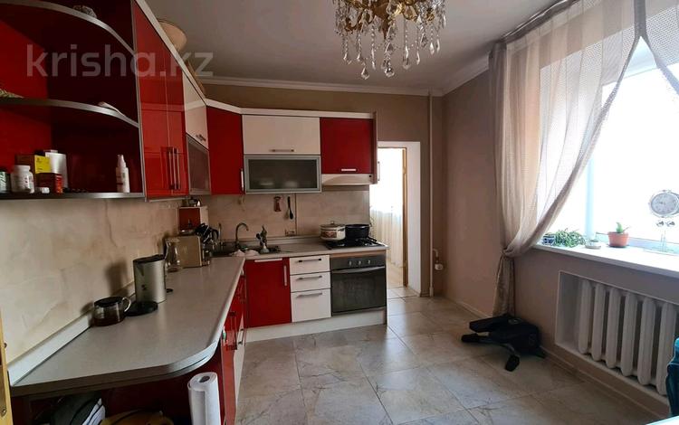 4-бөлмелі пәтер · 130 м² · 4/9 қабат, Куйши дина 11/1 — Сатпаева, бағасы: 55 млн ₸ в Астане, Алматы р-н — фото 2