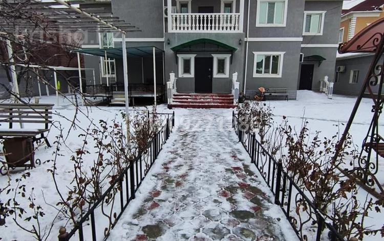 Отдельный дом · 7 комнат · 400 м², 30-й мкр 28 — 30мкр, рядом гипермаркет Дина, торговый комплекс Олжа за 1.5 млн ₸ в Актау — фото 2