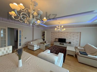 Продажа квартир в Алматы: 4-комнатная квартира · 162 м² · 13/21 этаж, Достык 97 за 162 млн 〒 4-комнатная квартира · 162 м² · 13/21 этаж, Достык 97 за 162 млн 〒 в Алматы, Медеуский р-н